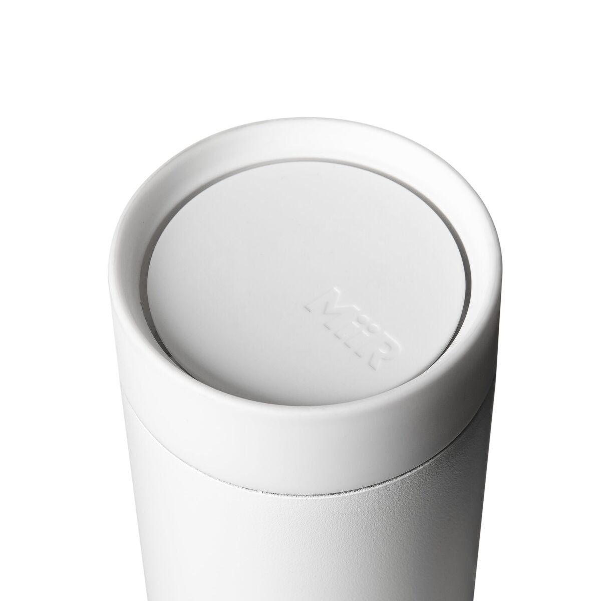 360-lid-s6 WebPDP-360_Lid_White__3602PNWM001_X2Studio_Closeup_Closed.jpg