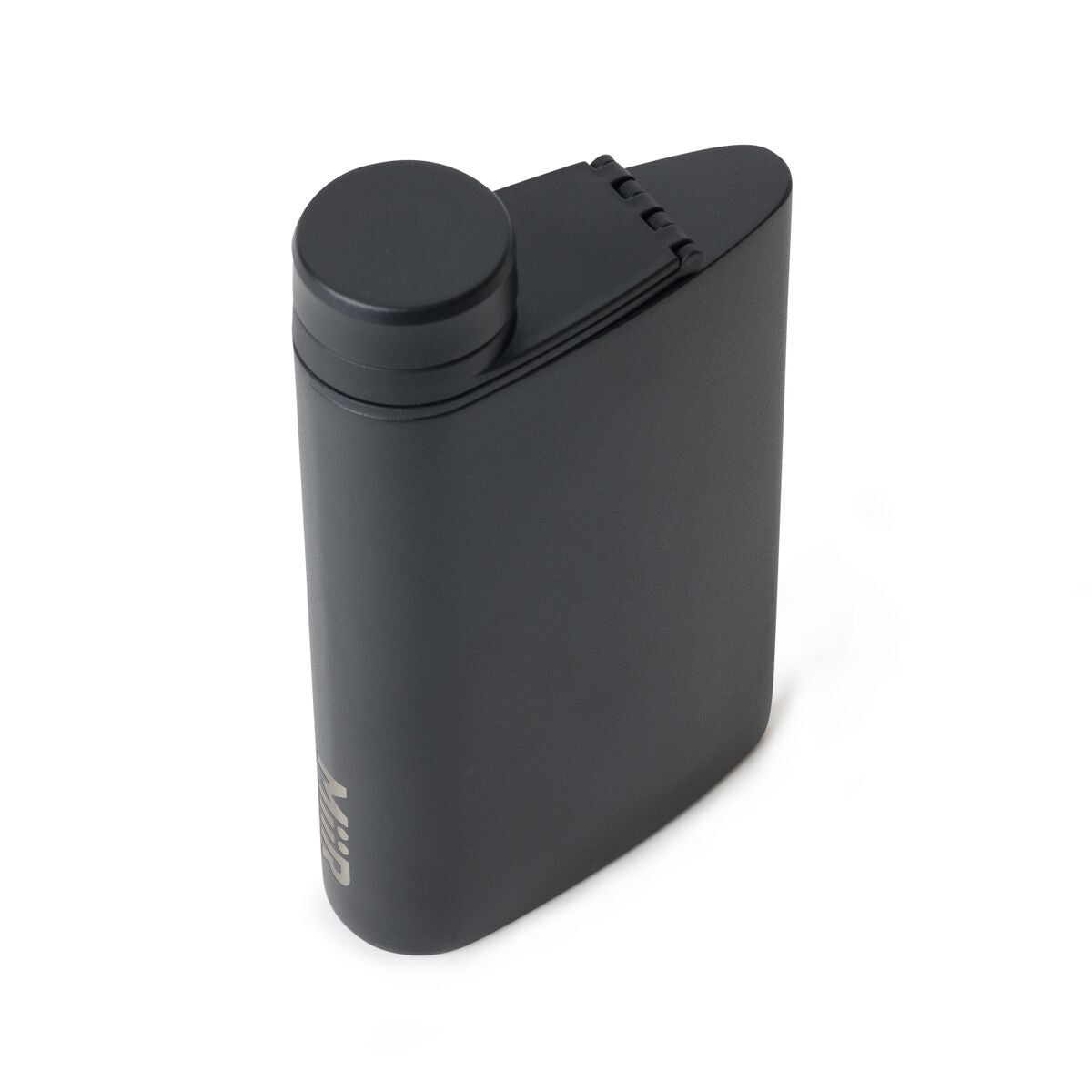 aero-flask-y4 WebPDP-Flask_Black_Studio_1022_45Deg_Closed__FLK1SSOS002.jpg