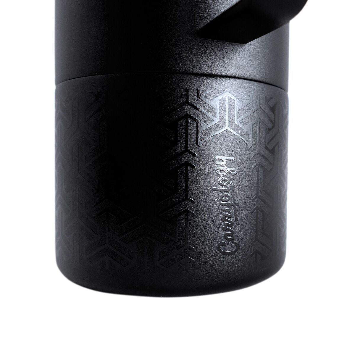 miir-x-carryology-tomo-s6 WebPDP-MiiR_x_Carryology_Tomo_Studio_Closeup__TOM1SV33402_12.10.25.jpg