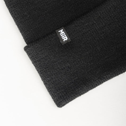 recycled-poly-fine-knit-beanie-o4 WebPDP-RecycledPolyFineKnitBeanie_Studio_TagDetail_Black__BNE005002OS.jpg